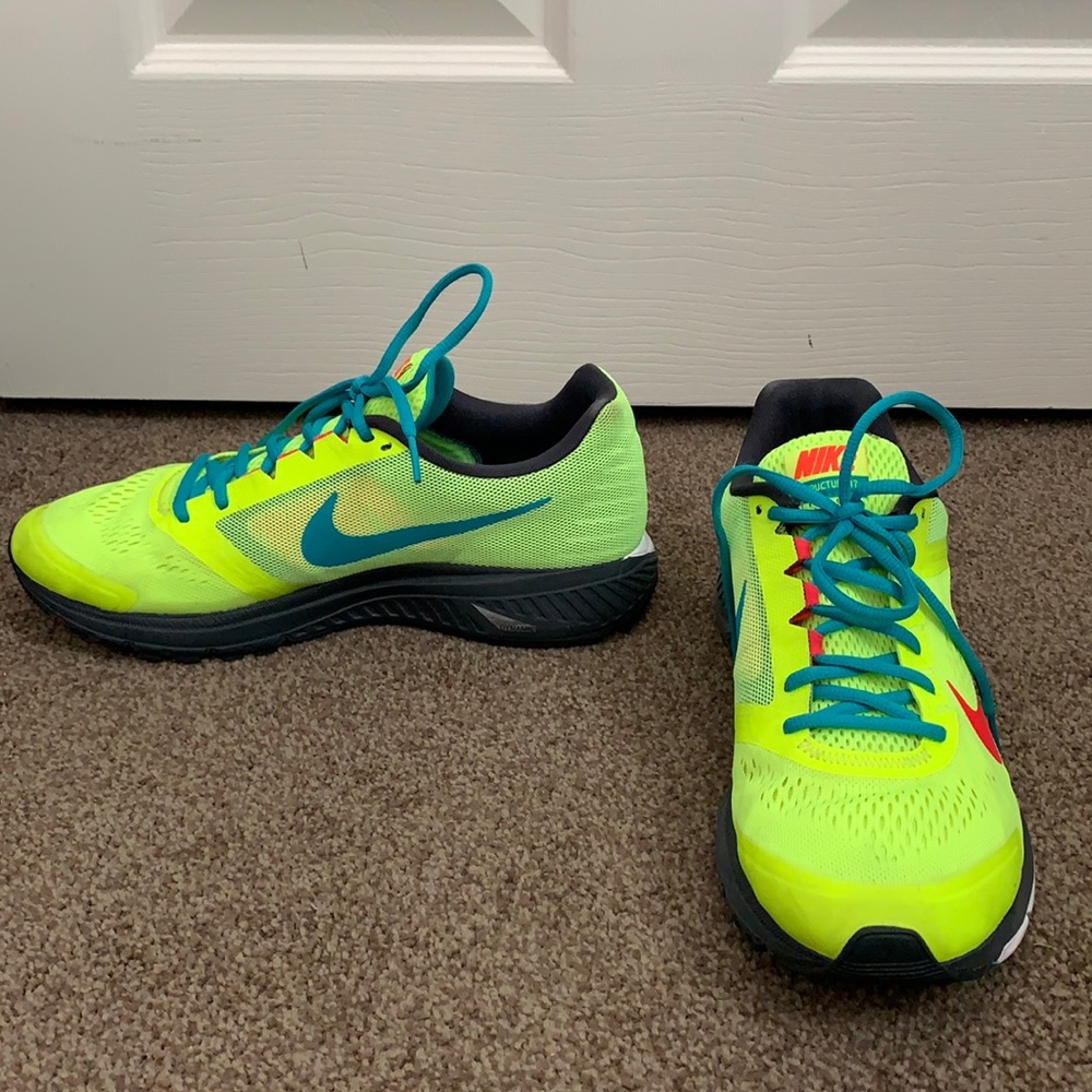 buy nike structure 17